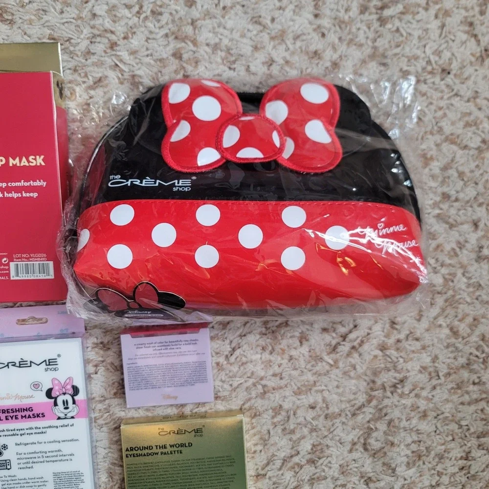 The Crème Shop Disney Beauty Set Womens Red Mickey Minnie Makeup Skincare Bundle